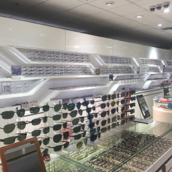 時(shí)尚觀點(diǎn)眼鏡商行 北京潮流配鏡之選